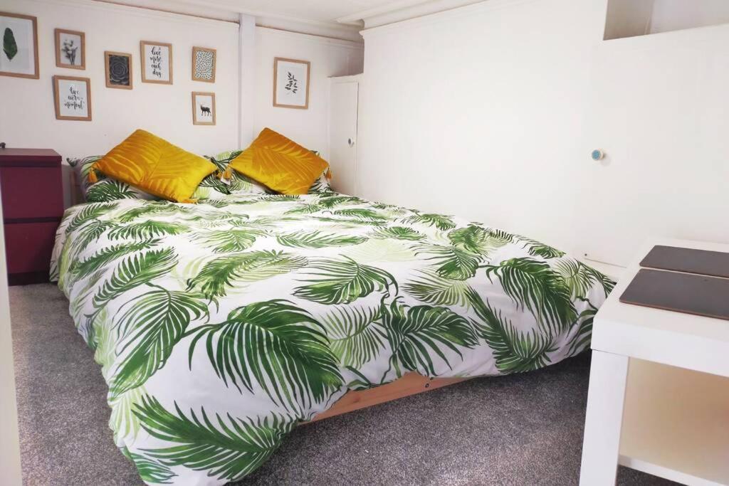 Апартаменти Cute & Cosy Loft-Style Studio Close To Beach Борнмут Екстер'єр фото